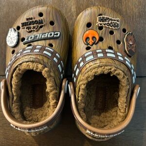 New without tags! Crocs Star Wars Chewbacca Classic Lined for kids